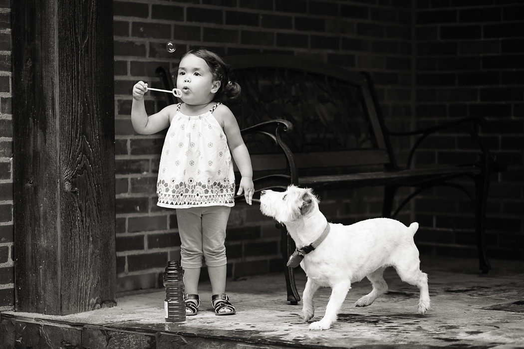 St_Louis_family_child_photographer_modern_home_life_L_Photographie049968bw