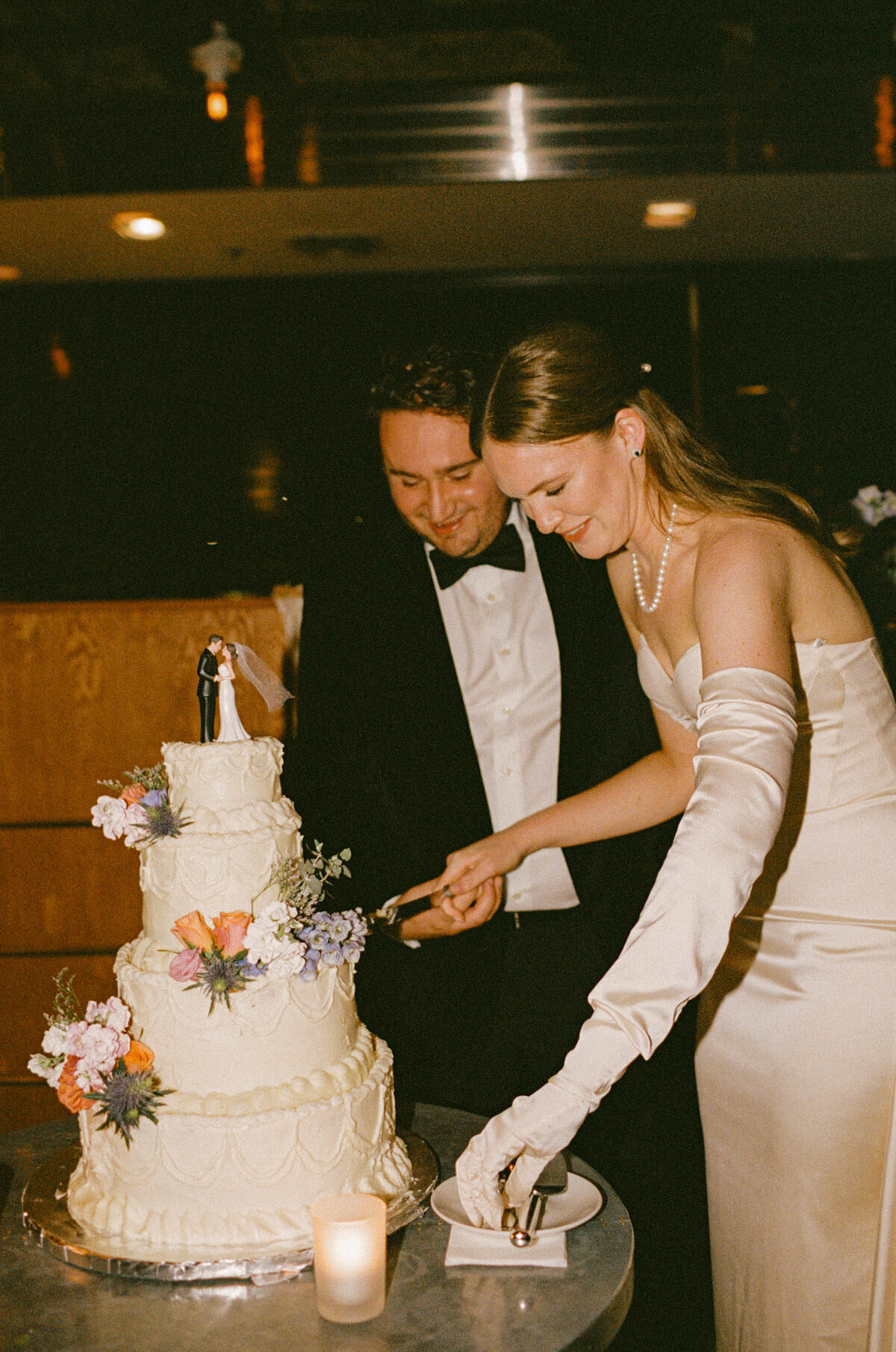 toronto-wedding-photographer-drake-hotel-wedding-085