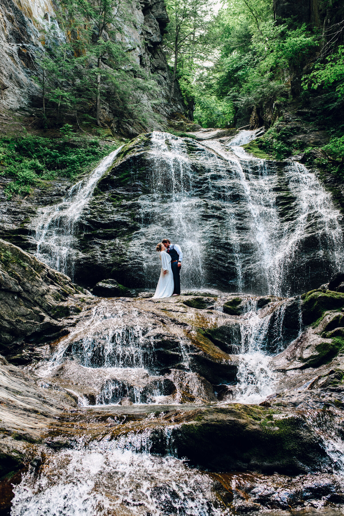 vermont-waterfall-elopement