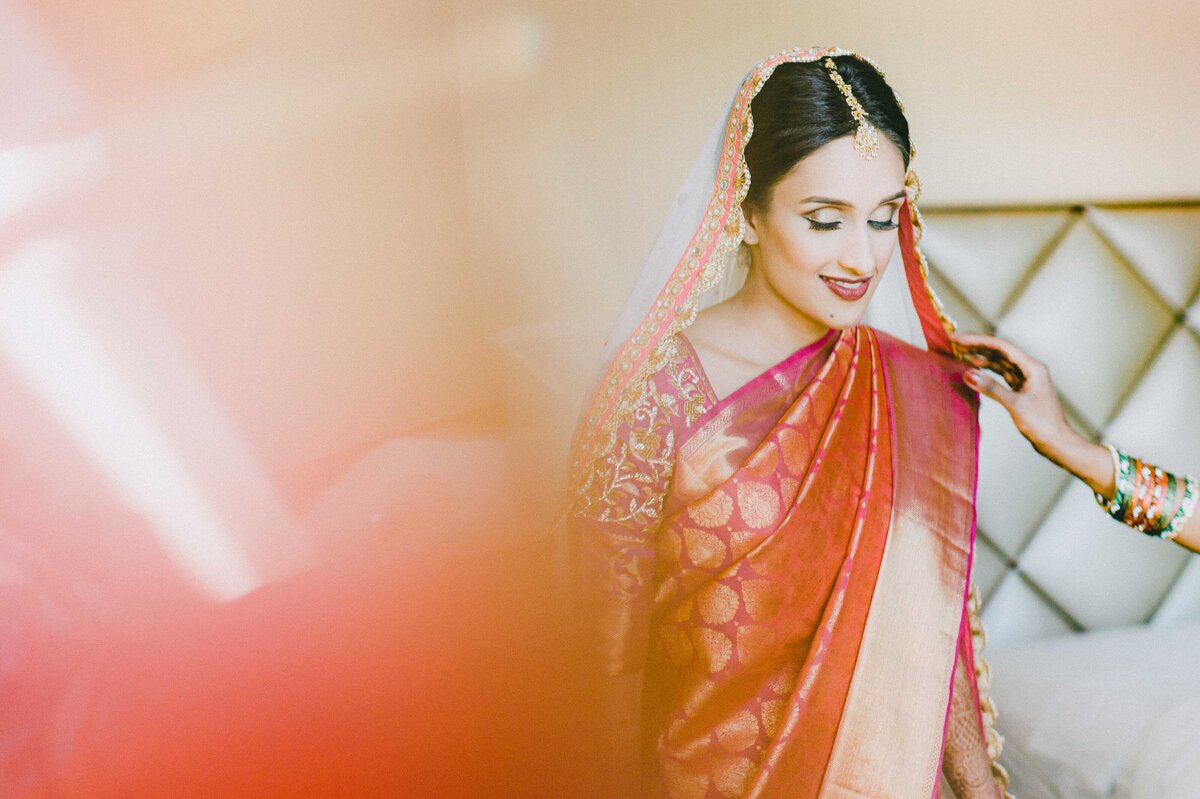 Indian bride getting ready washington dc l hewitt photography (6)