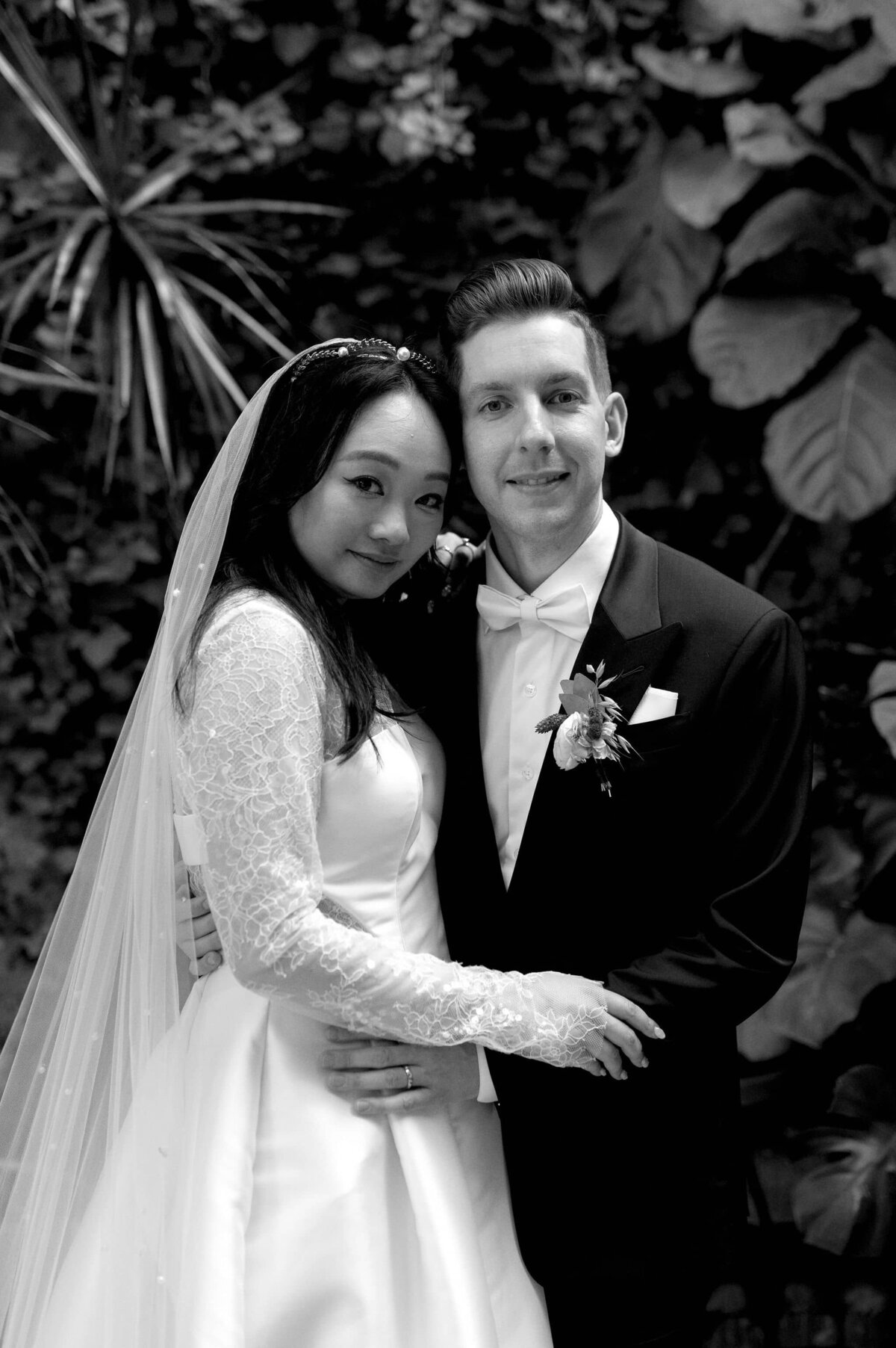 LumaRestaurantTorontoWeddingPortraits-148_1