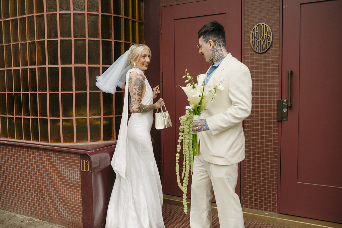 toronto-city-elopement-city-hall-edgy-nontradional-thedrake-rainy-day-cool-alternative-063