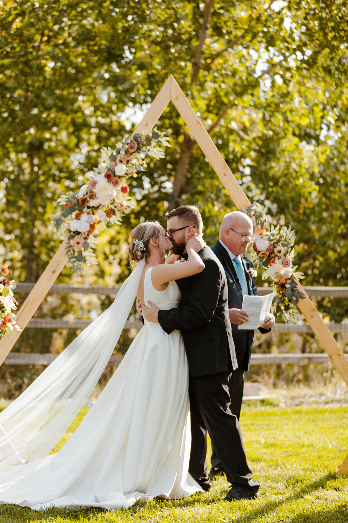 loveland-colorado-backyard-wedding-near-estes-park-and-devils-backbone-photographer-273