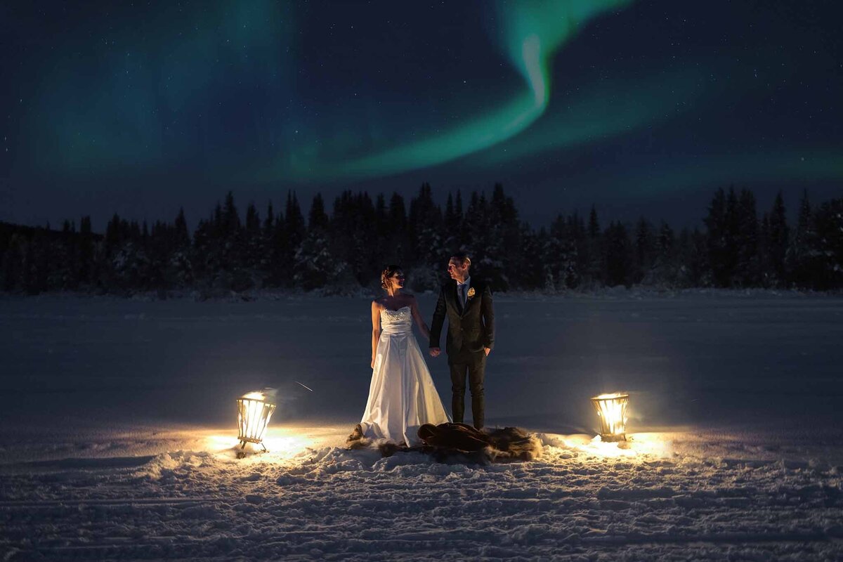 icehotel-weddings-winter-weddings-vinterbröllop-fotograf-kiruna-photographer-wedding-photographer035033