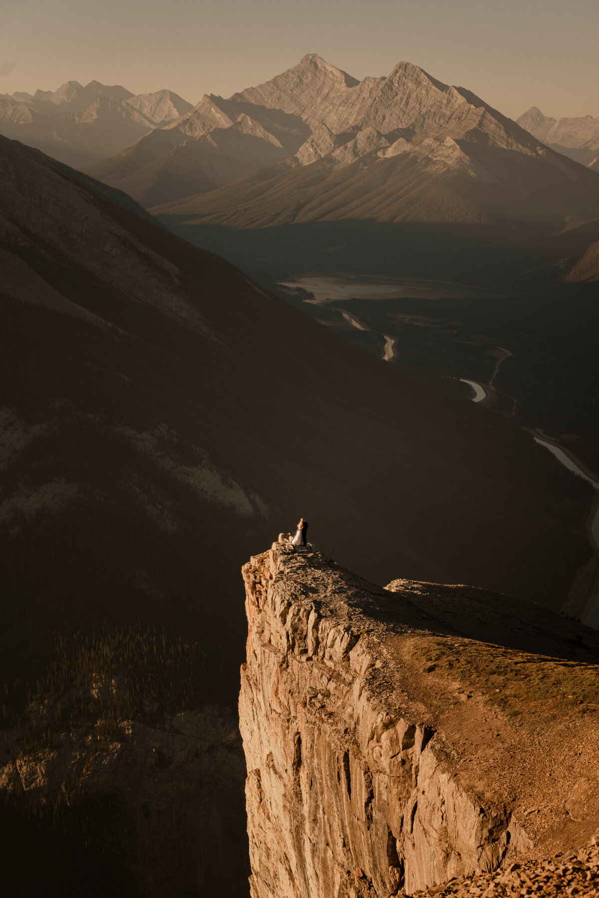 canmore-elopement-photographer