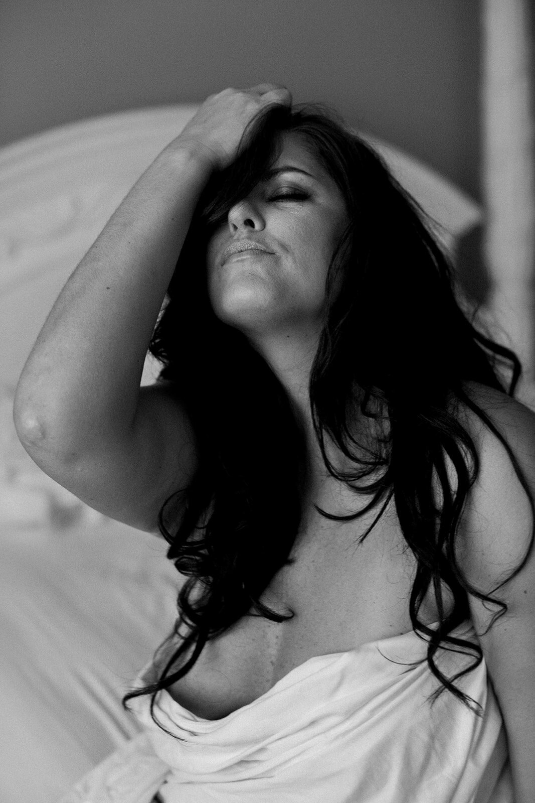 women boudoir photographer in az