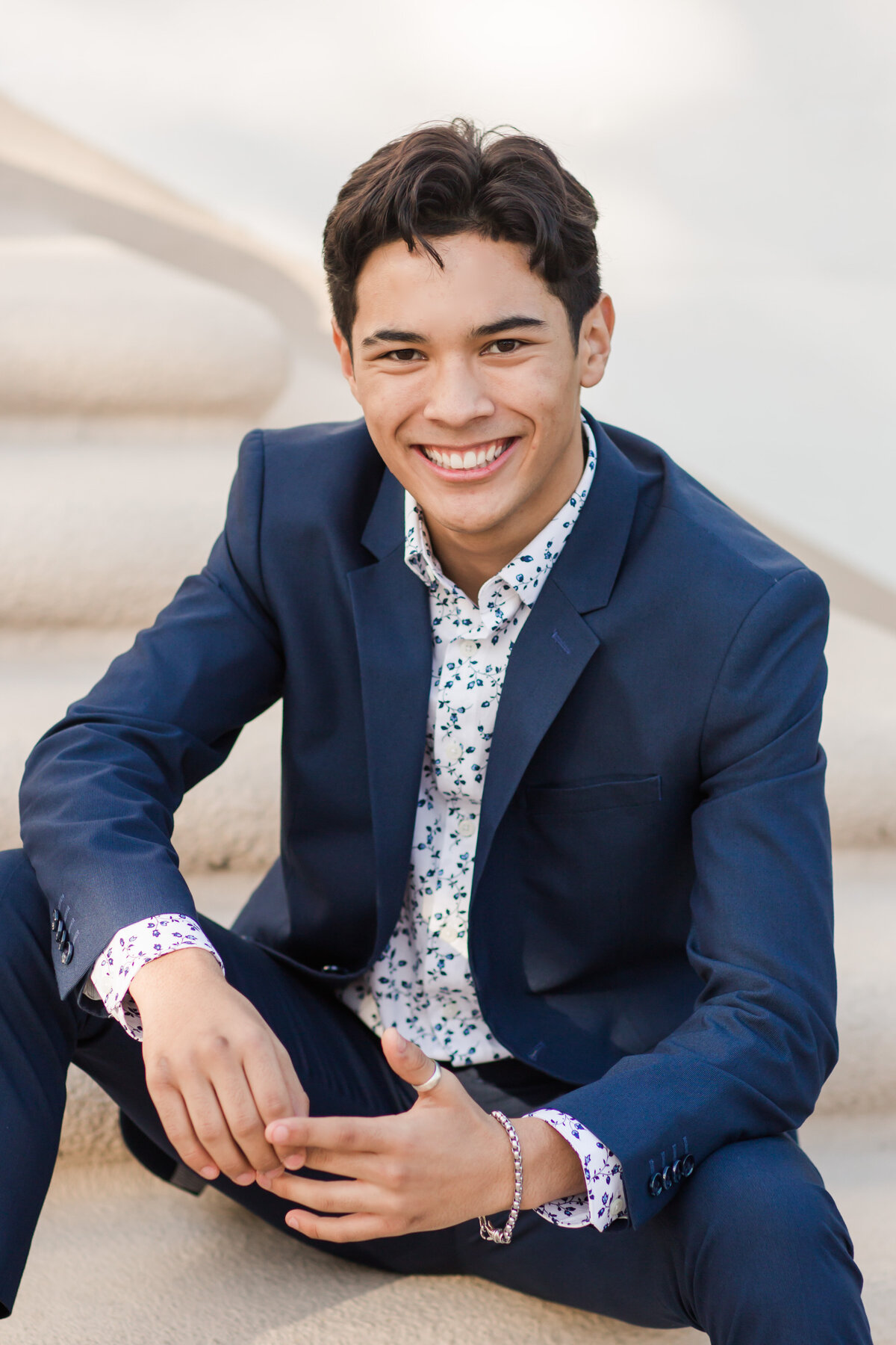 Senior-photography-san-diego-sitting-on-stairs