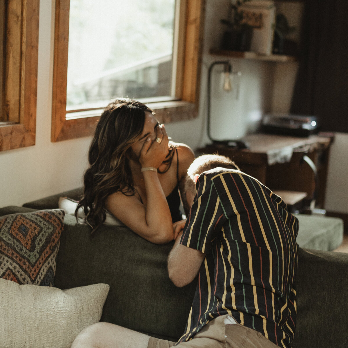 casualcouplesinhomesessionkansascityphotographer-22