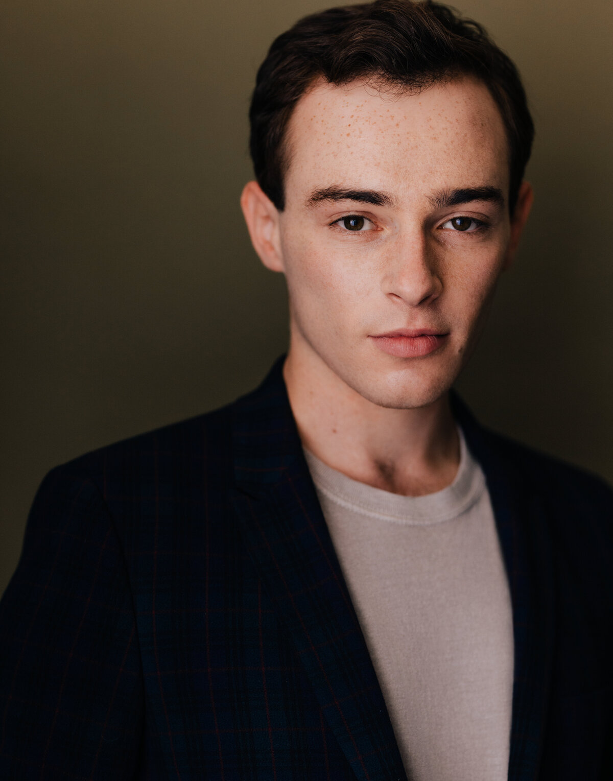 Daniel Kushner Headshot 1