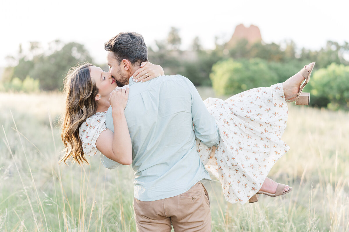 Garden of the Gods Red Rocks Colorado Springs Epic Romantic Engagement Pictures Elena Spraguer Photography 0058