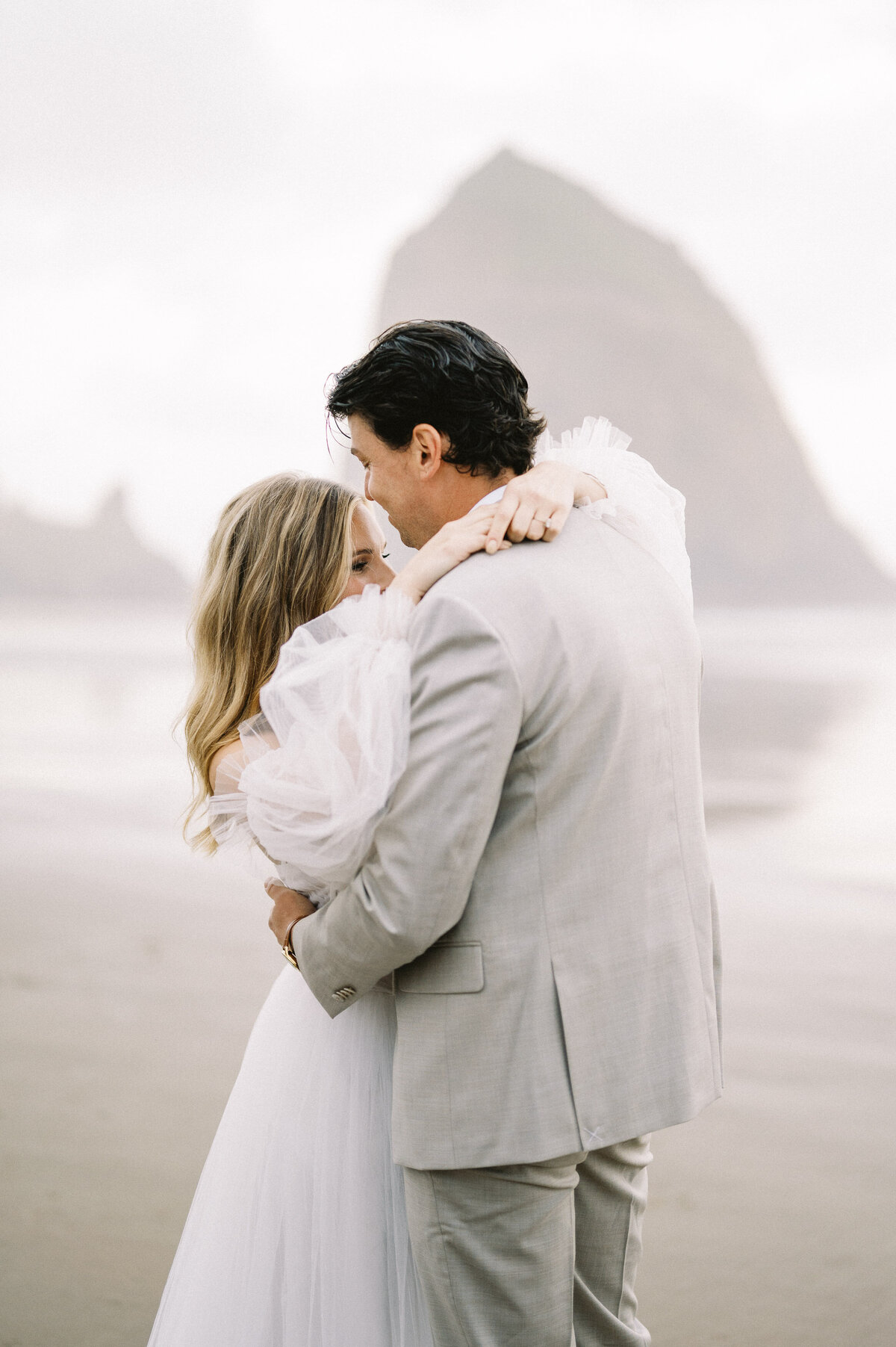 cannon-beach-oregon-elopement-6