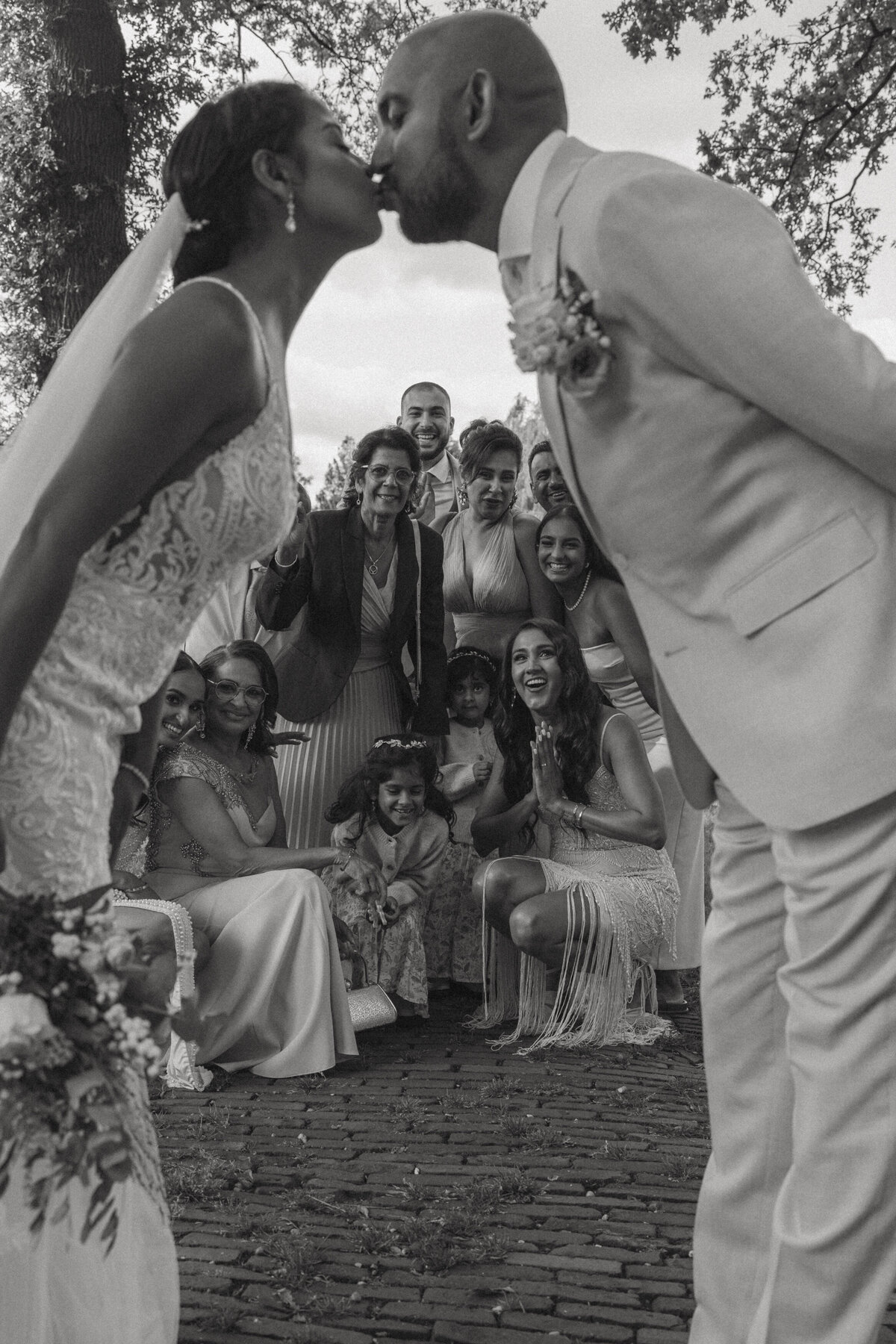 trouwfotograaf-amsterdam-wedding-photoshoot-netherlands-inhousecapture