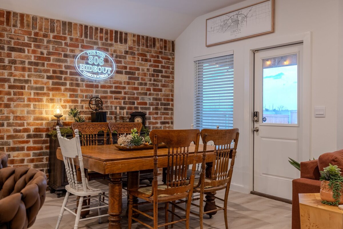 18_806 Hideout-0816-HDR