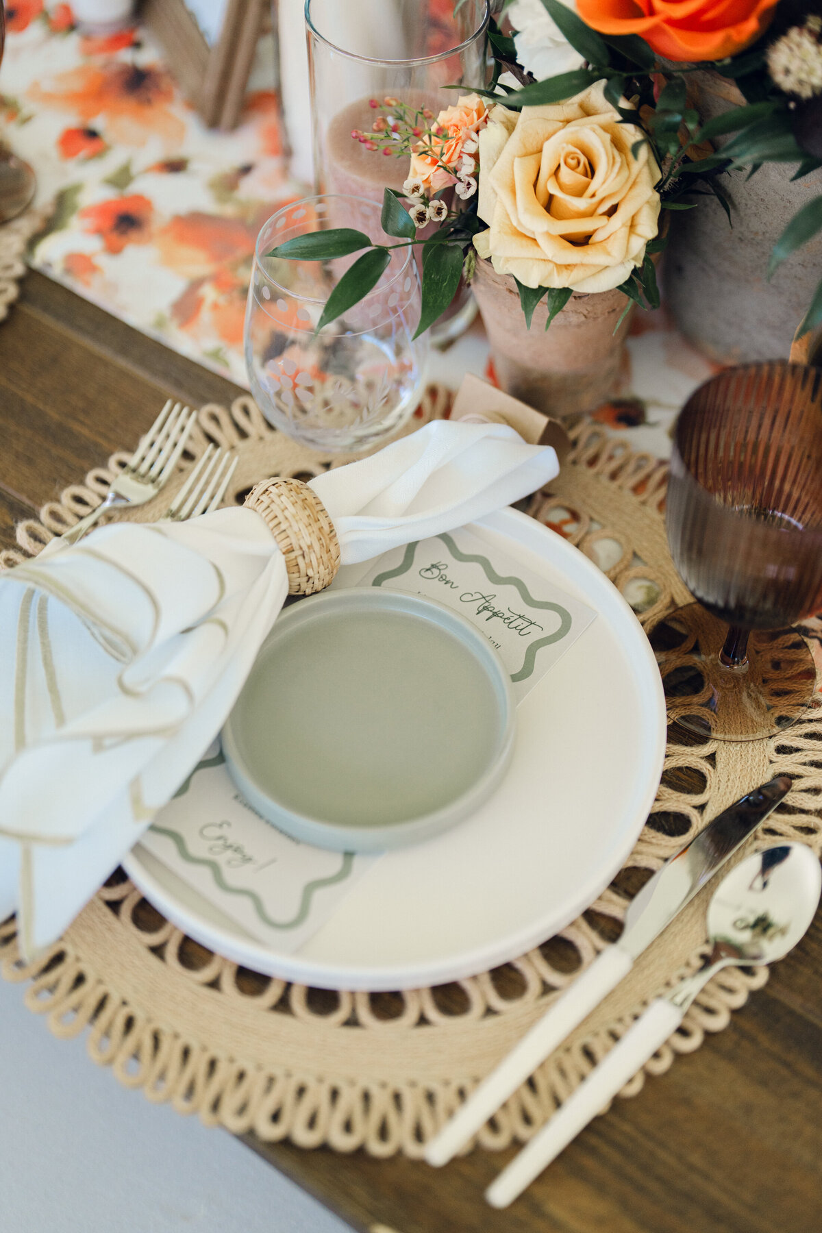 wedding-placesetting-at-deere-creek-farm-wedding-granby