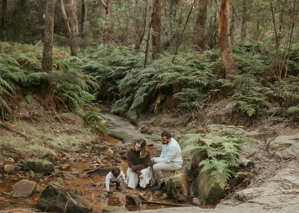 Sydney-family-photo-session-forest-01