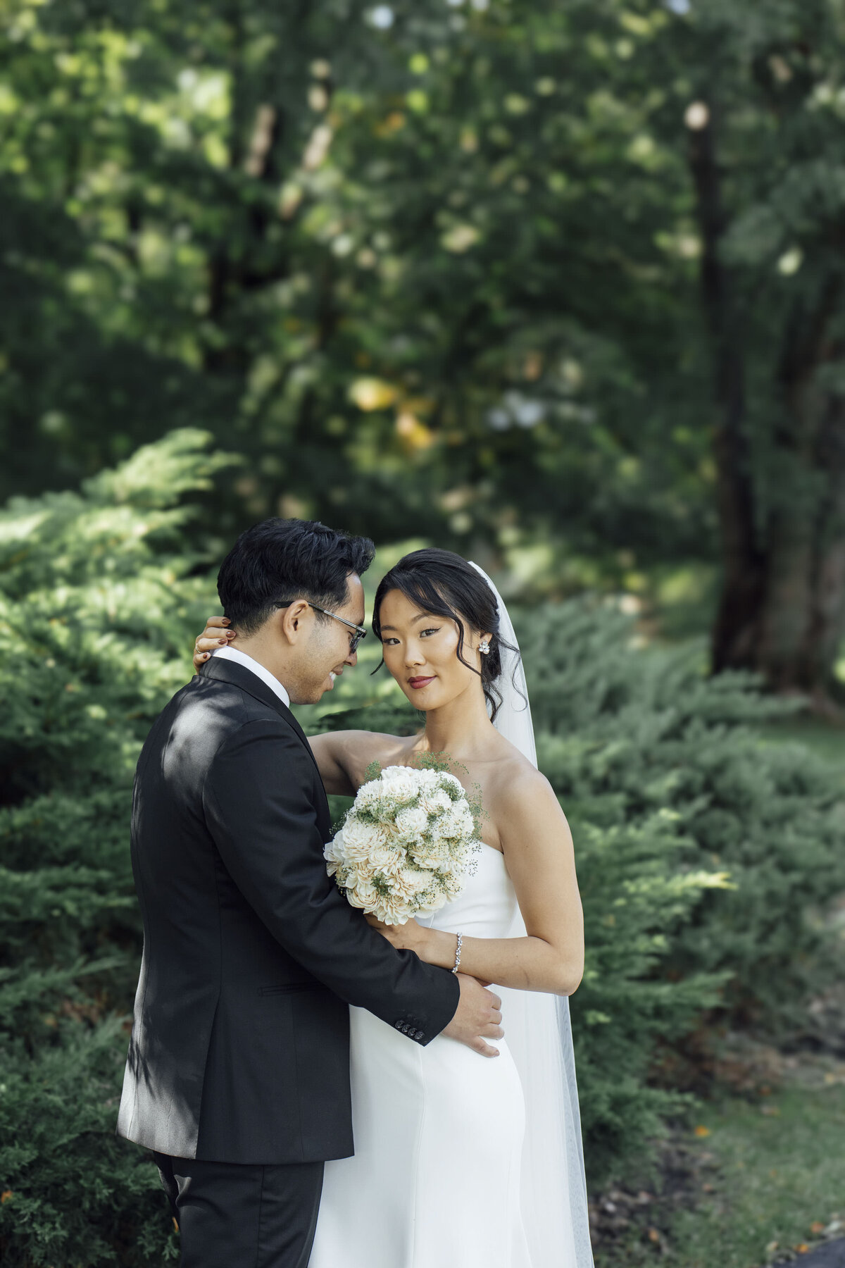 Whitehouse Station Wedding | Asian Bride and Groom Floral Portrait | New Jersey Photography