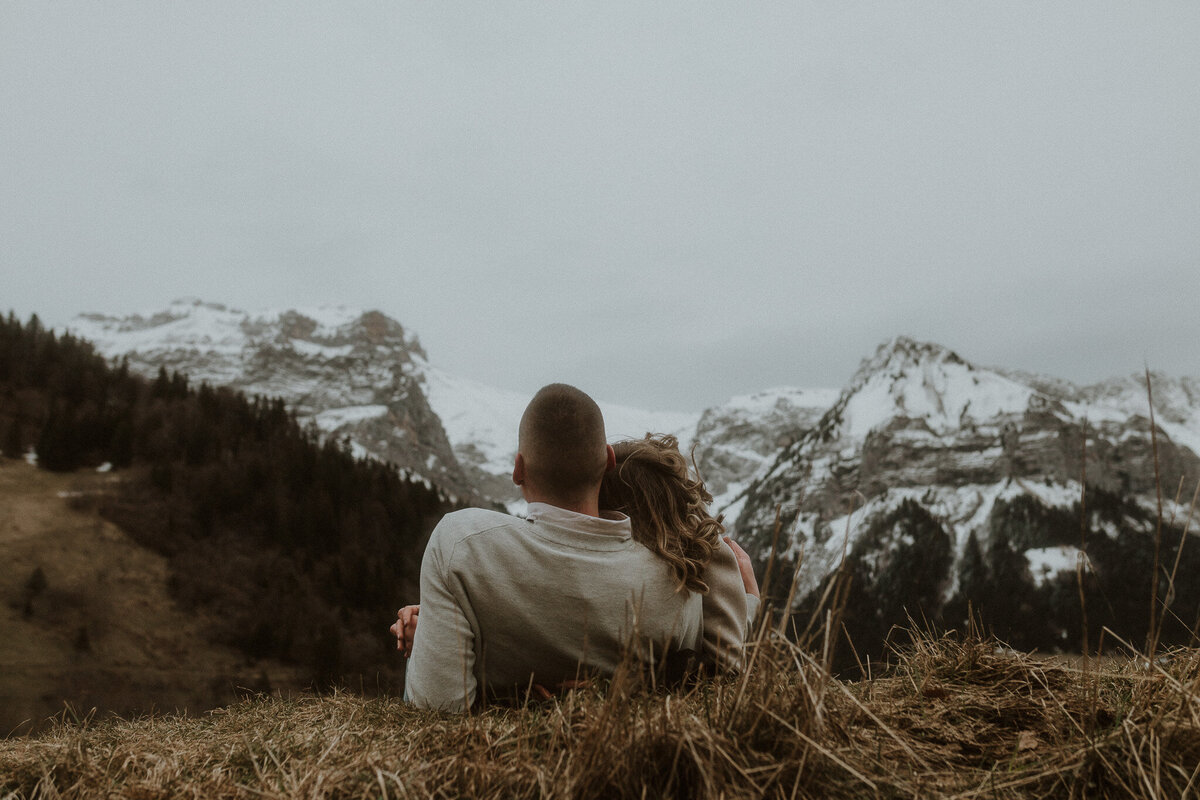 seance-couple-col-de-la-forclaz-annecy-chloelaydevant-38