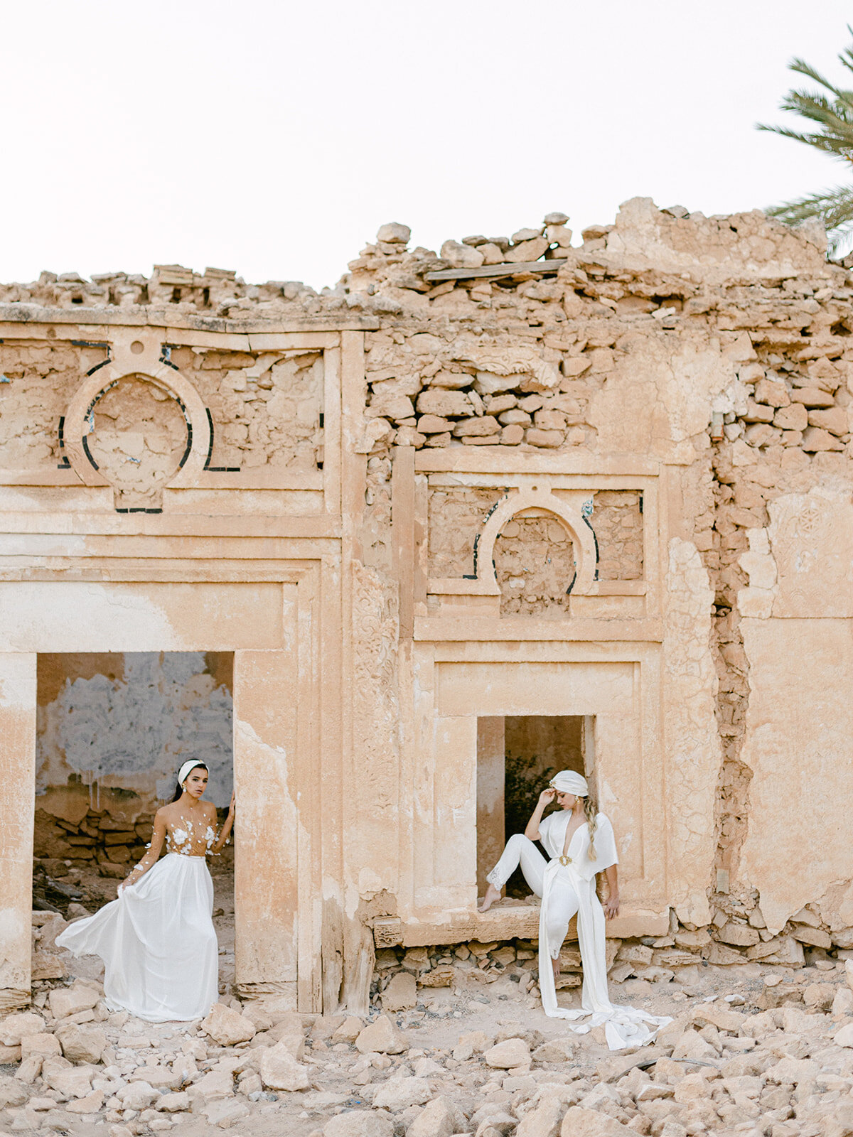 Oriental mystery fashion shoot at palais Ben Ayed - Tunisia - Veronique Lorre Destination artistic direction florist25