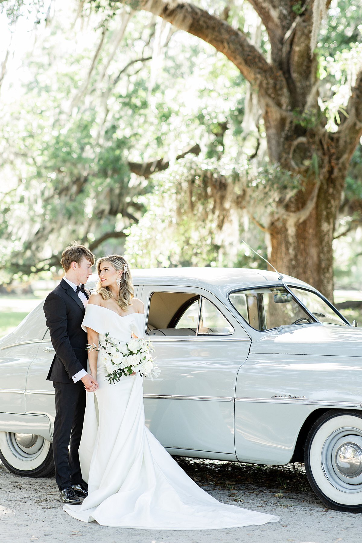 middleton-place-venue-charleston-south-carolina-wedding-vintage-car-low-country-valet-0063