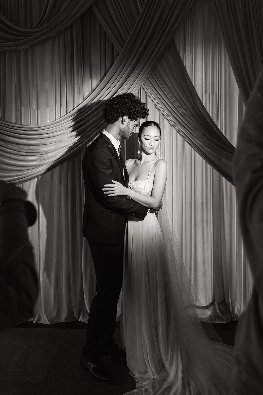 Danielle-Aisling_New_York_City_Central_Park_Boathouse_Wedding-205