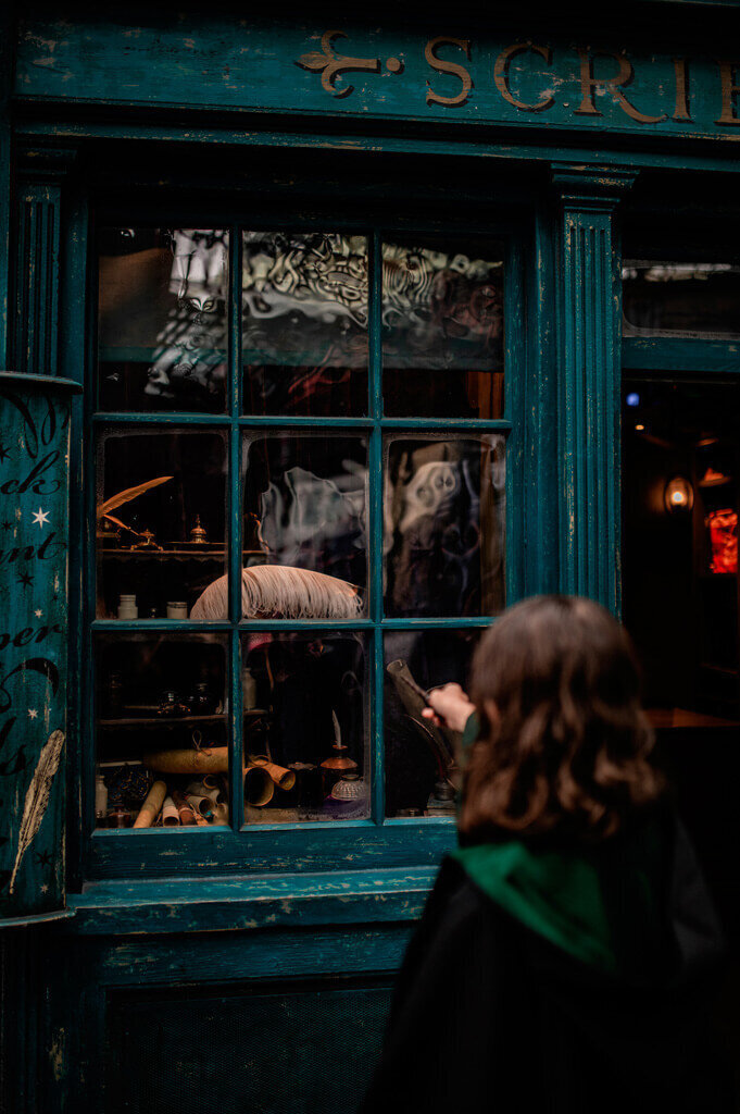 Universal-Studios-Wizarding-World-Photographer_3340