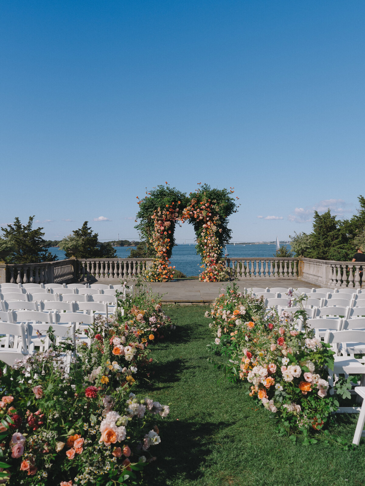 250830JENMAT_adv0126