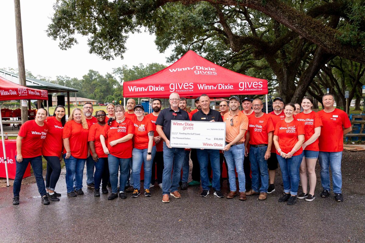 Winn Dixie Food Distribution Event