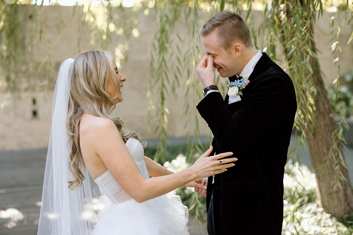 alexa + alex - nasher sculpture center - first look + wedding party - jaycee quinn photography-47
