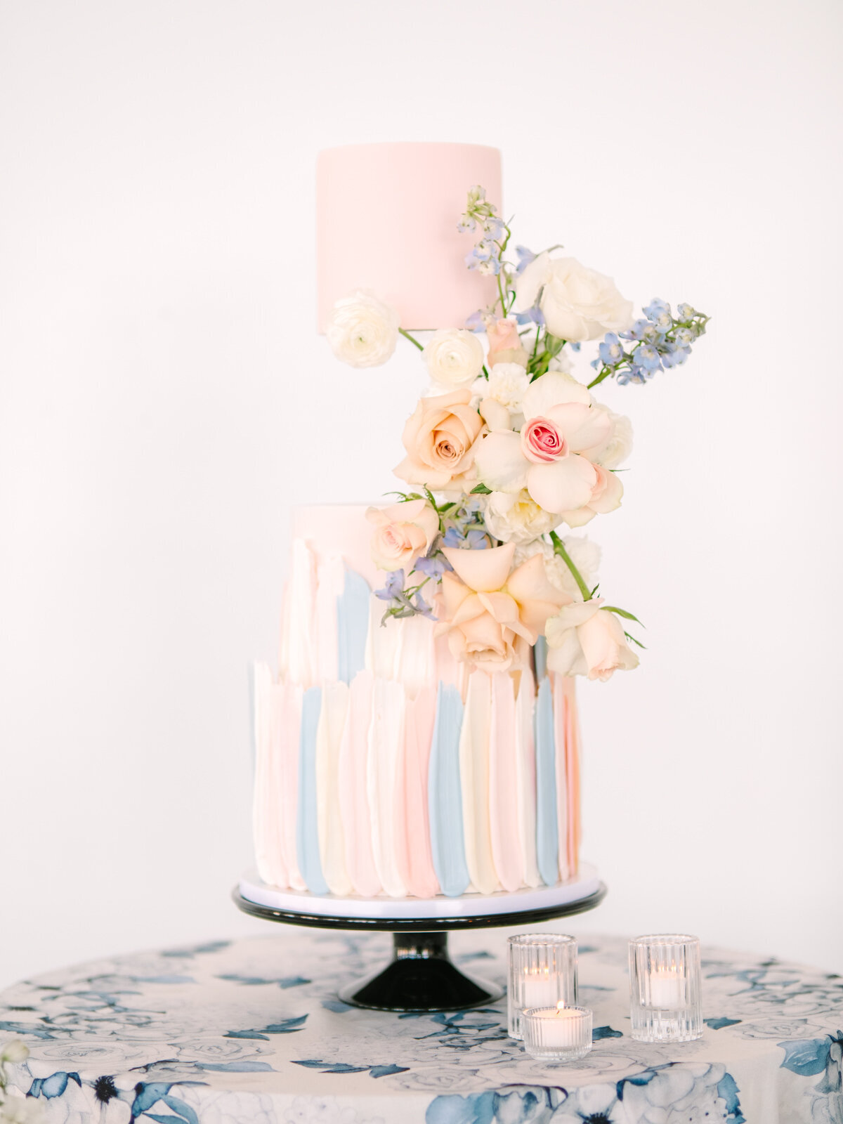 pink-and-blue-wedding-cake-kassieanaphotography.com