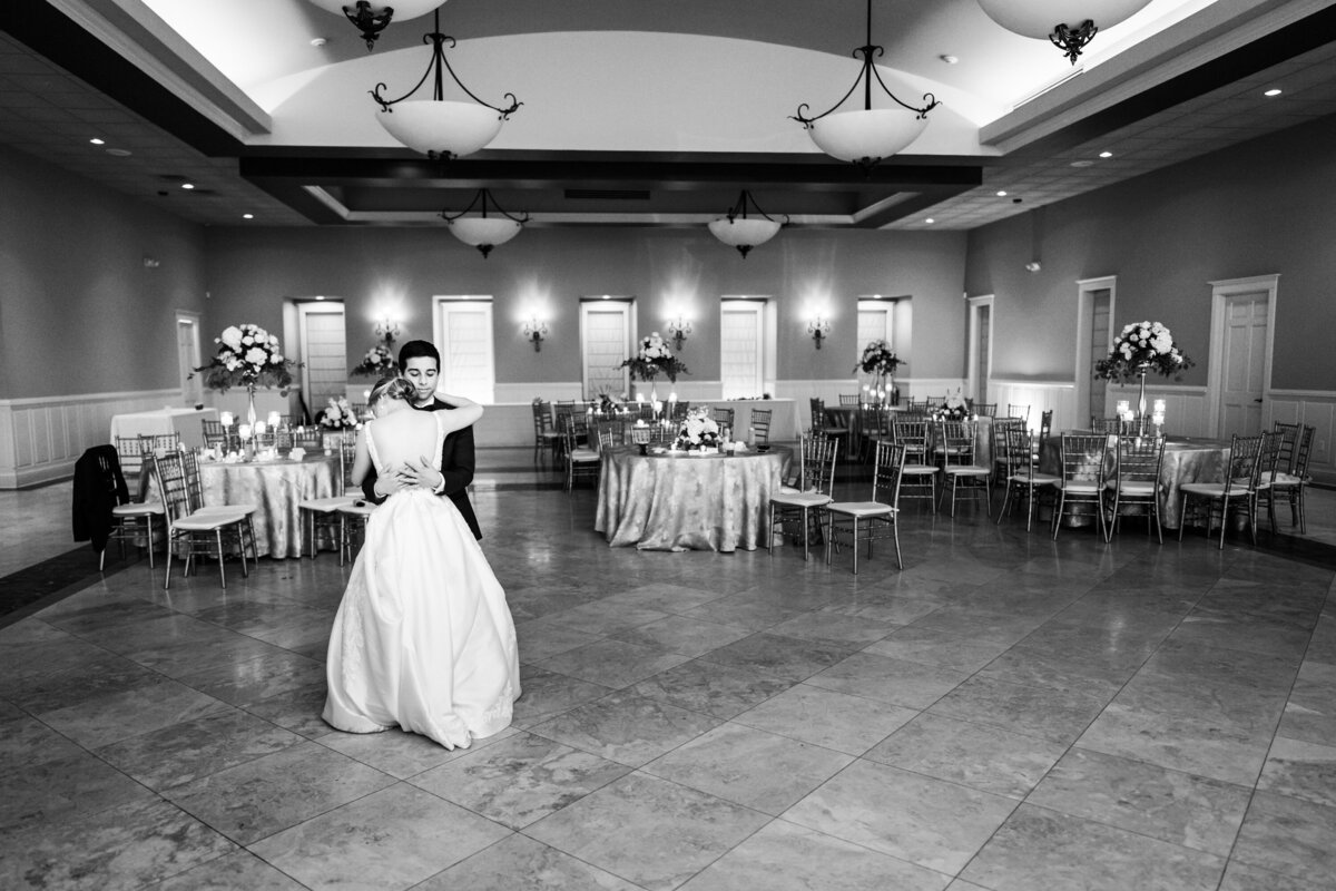 Slavonian Lodge wedding reception couple's last dance
