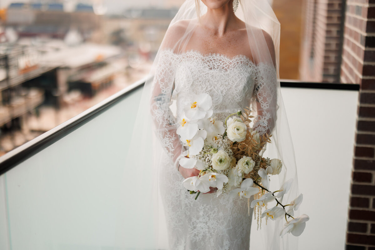 bold color block wedding gather at deer district milwaukee -18