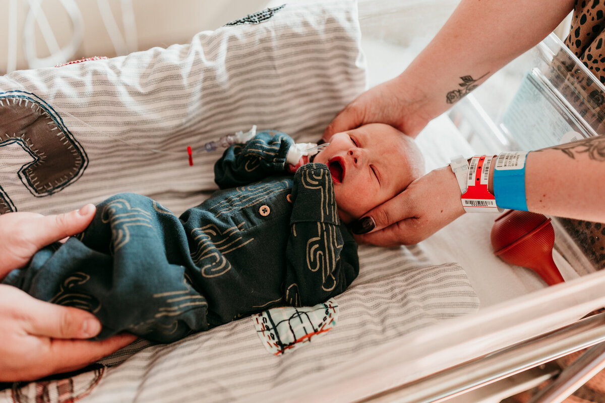 NWA fresh 48 photographer, fresh 48 photography near me NW Arkansas, newborn baby photography NW Arkansas