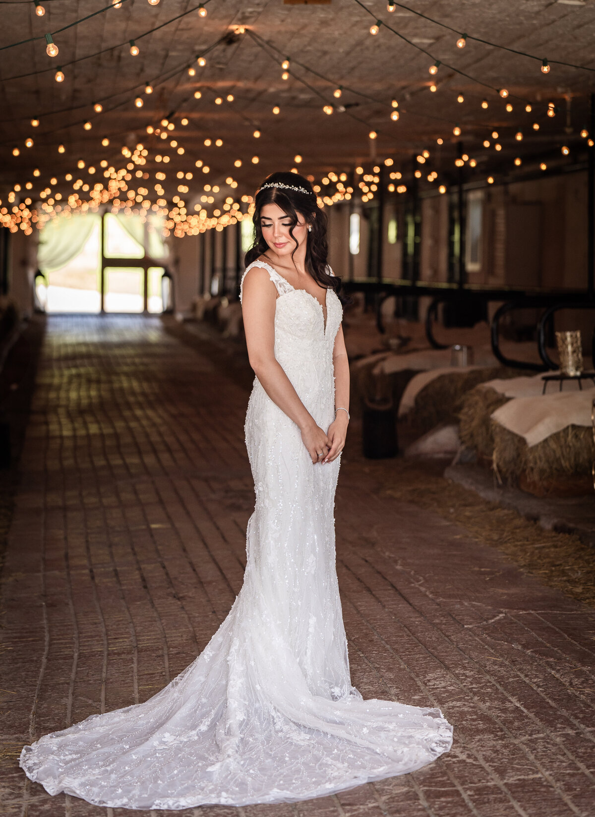 Buffalo, NY Rochester, NY and WNY wedding and engagement photographer. Jessica Stewart Photography. Gilbertsville Farmhouse