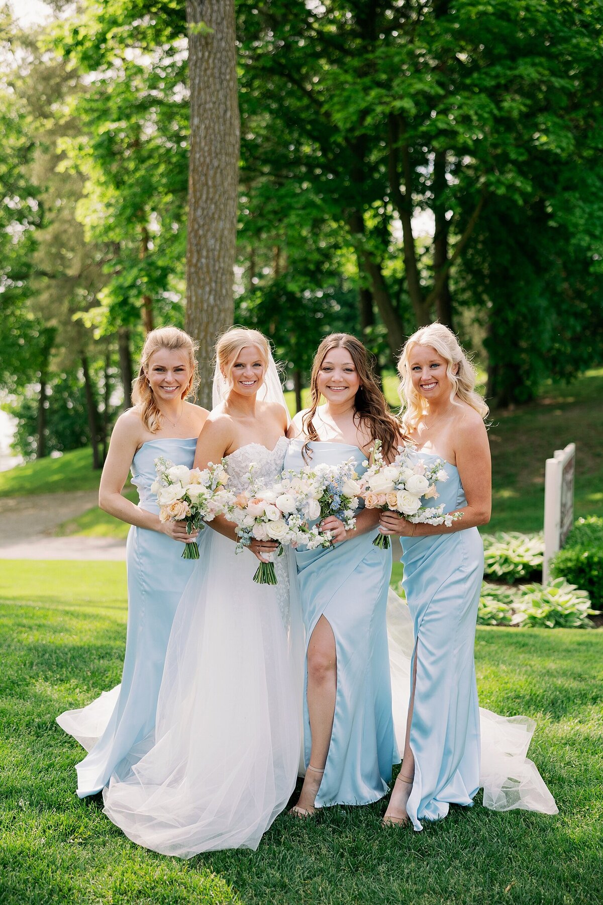 Oak-pointe-country-club-wedding_1316