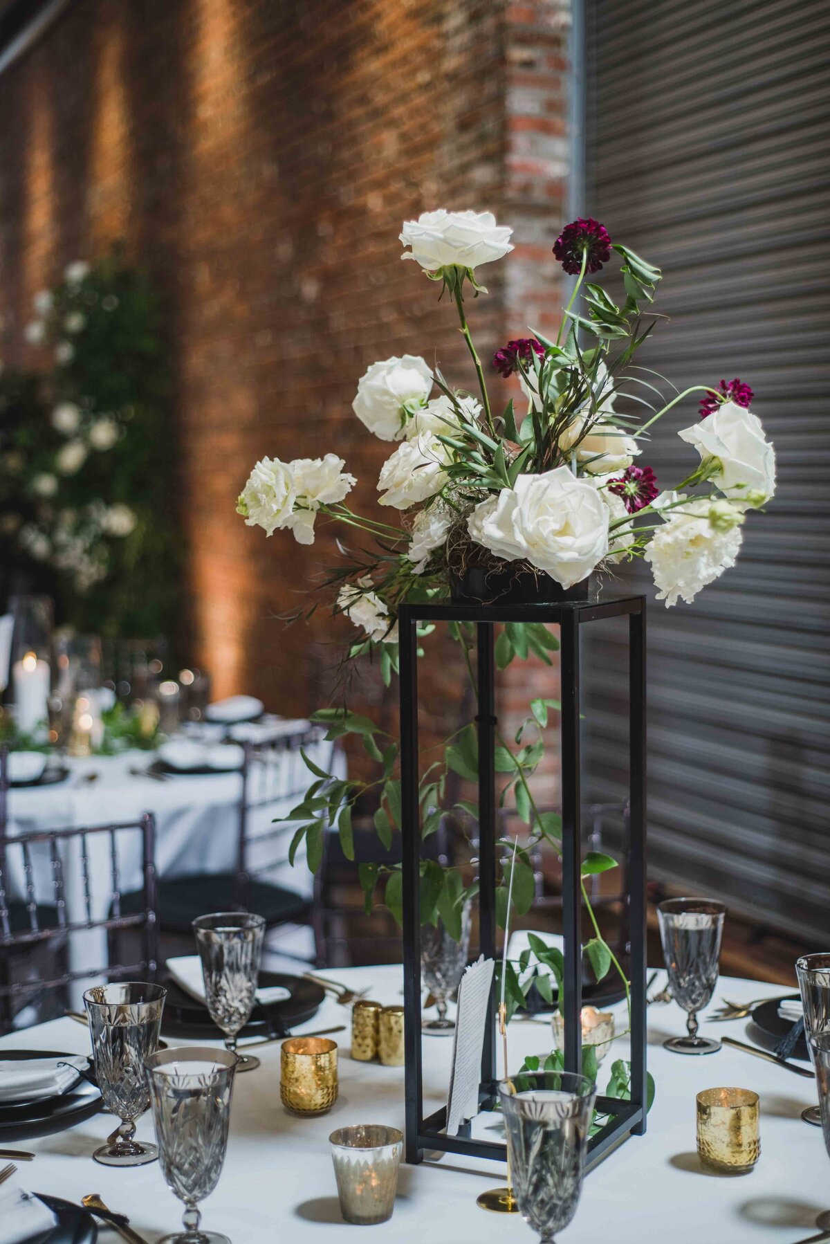 Axis-Pioneer-Square-Wedding-FLORA-NOVA-DESIGN-00040