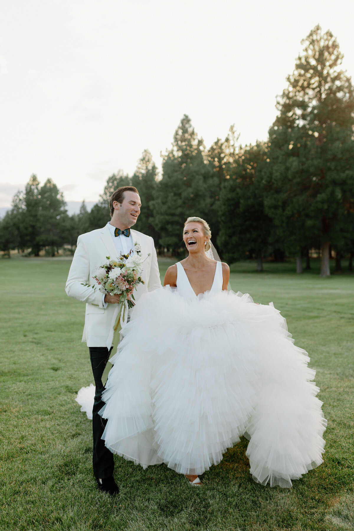 pnw-wedding-photographer-KAYLAESPARZAPHOTOGRAPHY-204
