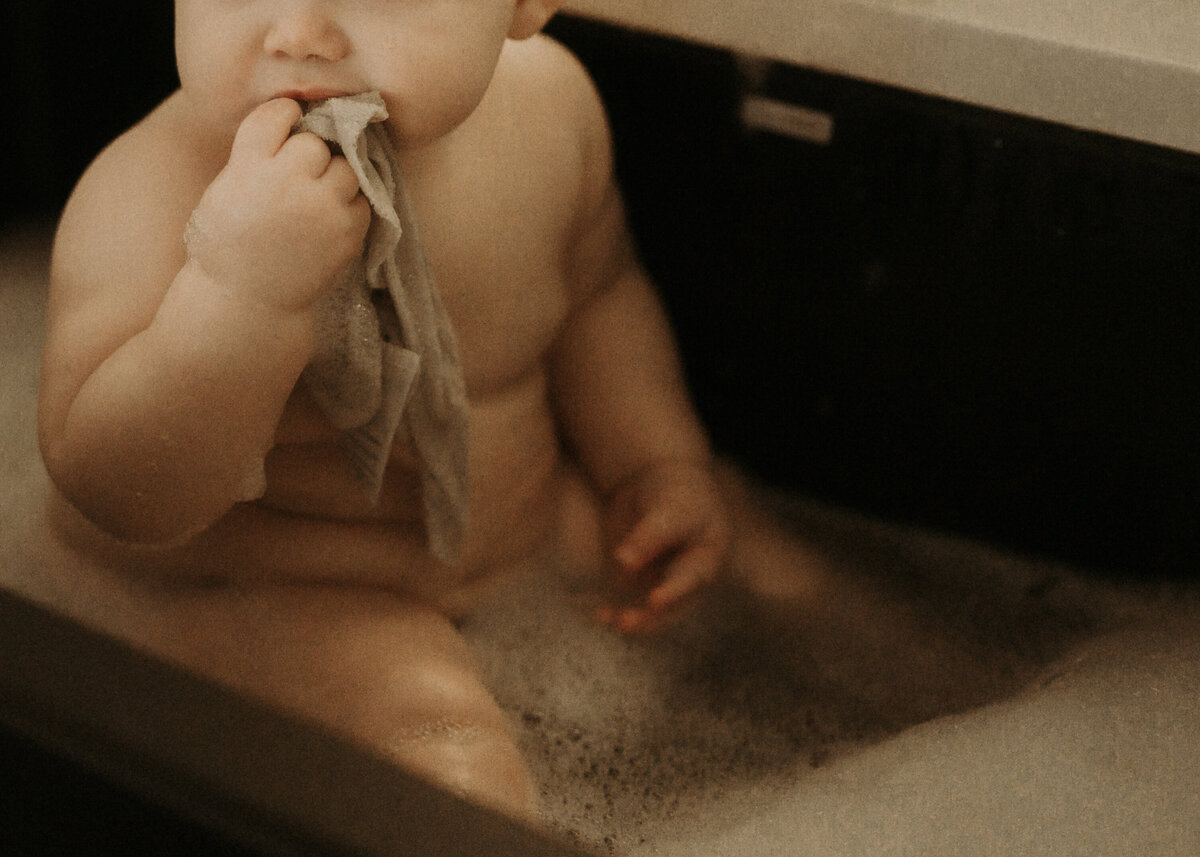 cincinnati-newborn-photographer-bath41
