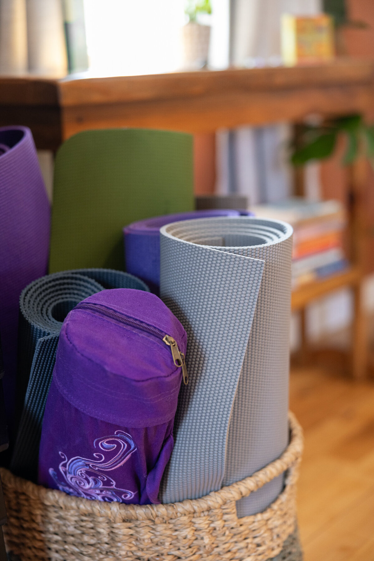 SHP_038_Syr-Therapeutic-Yoga_SHP_3772