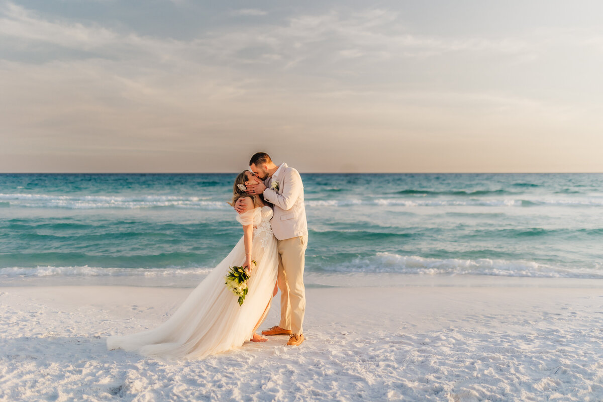 DestinationWeddingPhotograper-DestinFloridaElopement-Matt&Taylor.1108-2