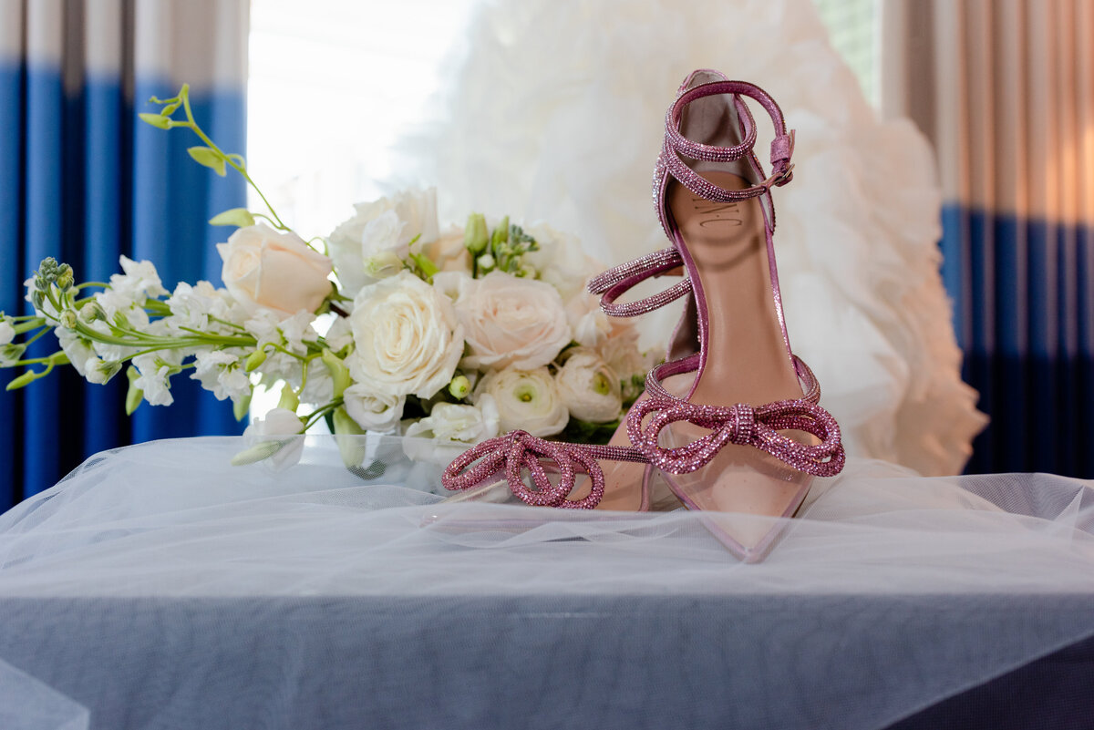 Hotel-at-Avalon-Wedding-pink-shoes