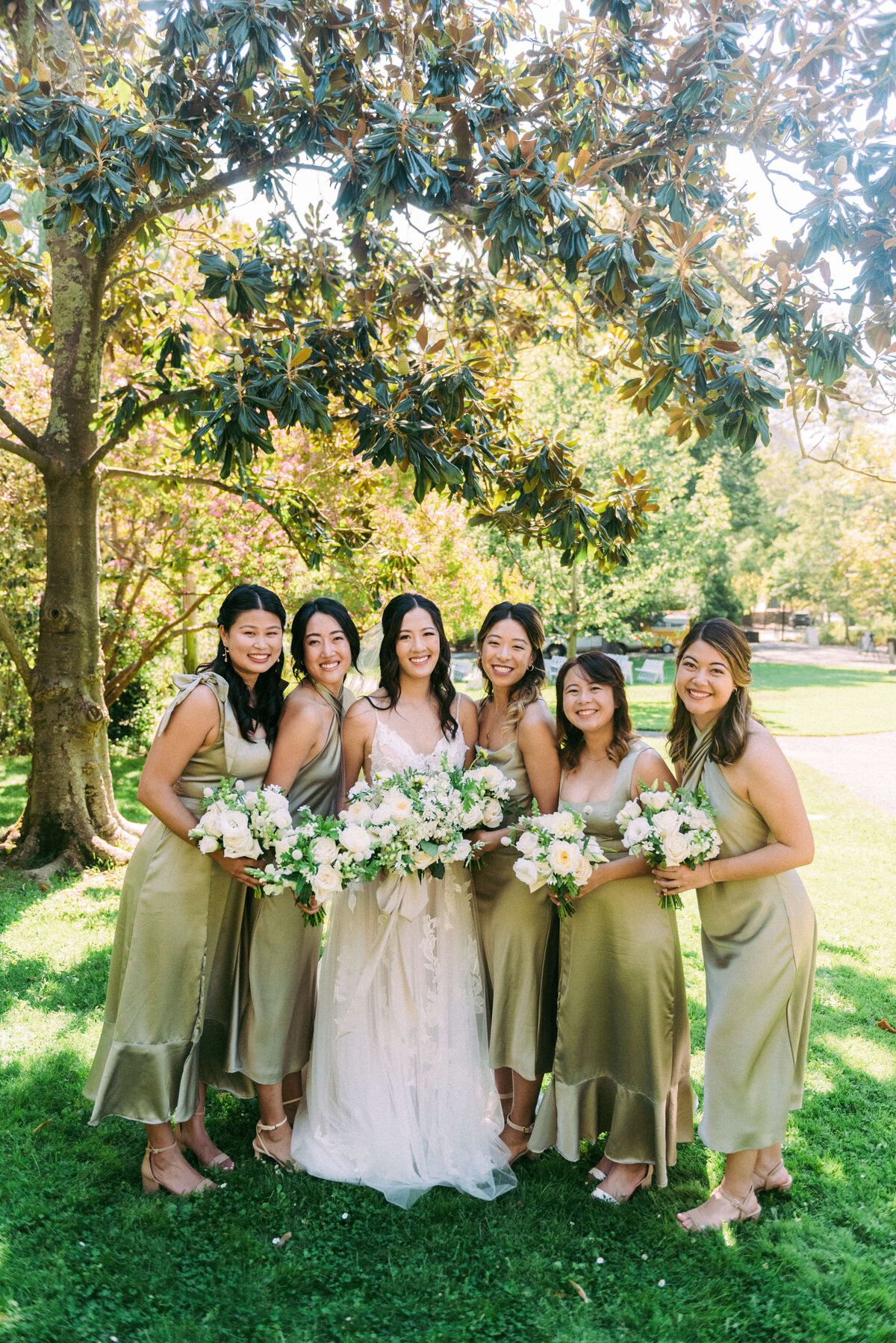 Autumn Marcelle is a Santa Cruz, CA based Wedding Florist specializing in garden-inspired design.