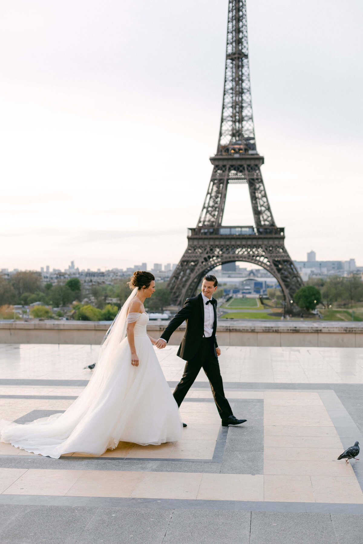 Eiffel-Tower-First-Look-12