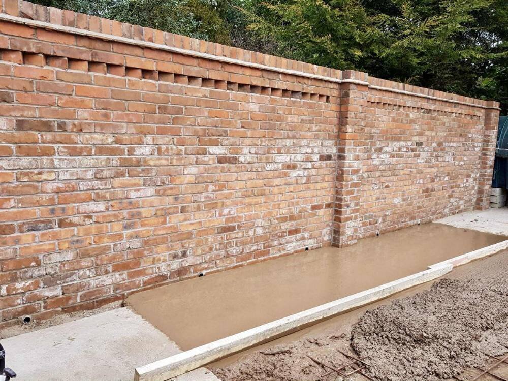 Reclaimed-brick-wall-2