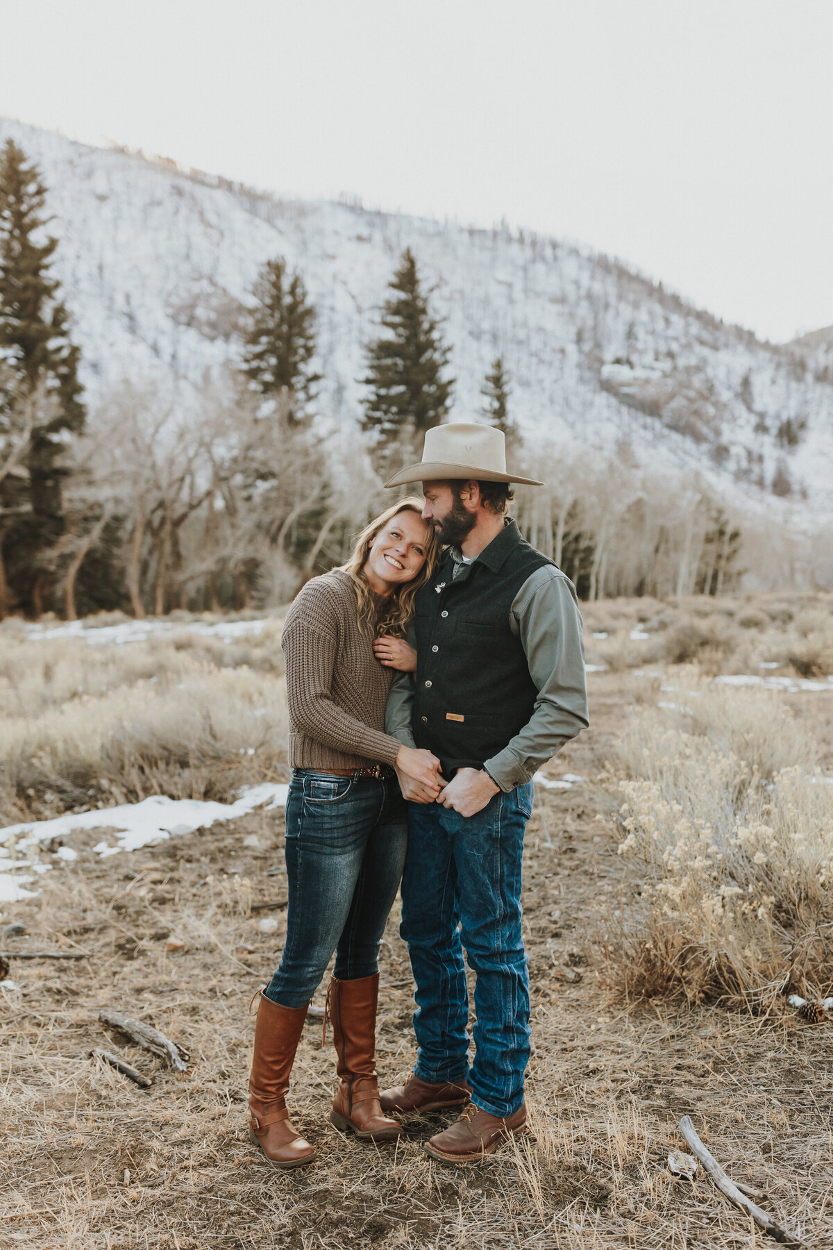 fort-collins-colorado-engagement-session-photographer-in-the-poudre-canyon-near-bellvue-next-to-the-poudre-river-32