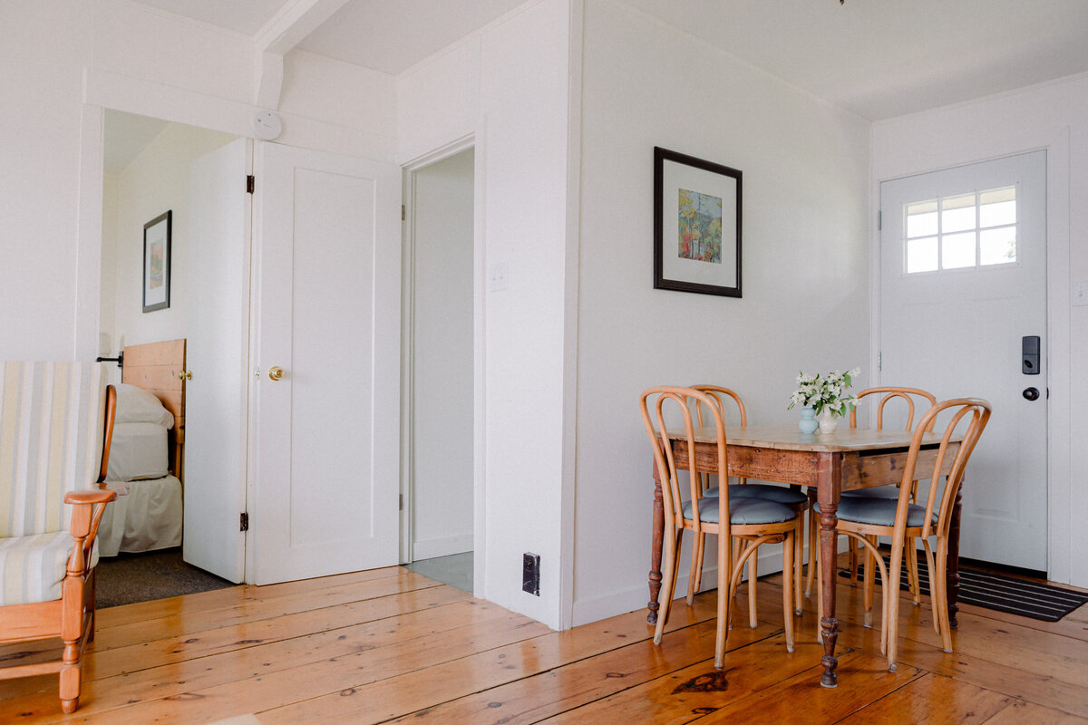 LakeOnTheMountainCottages_WeeThreeSparrows-36