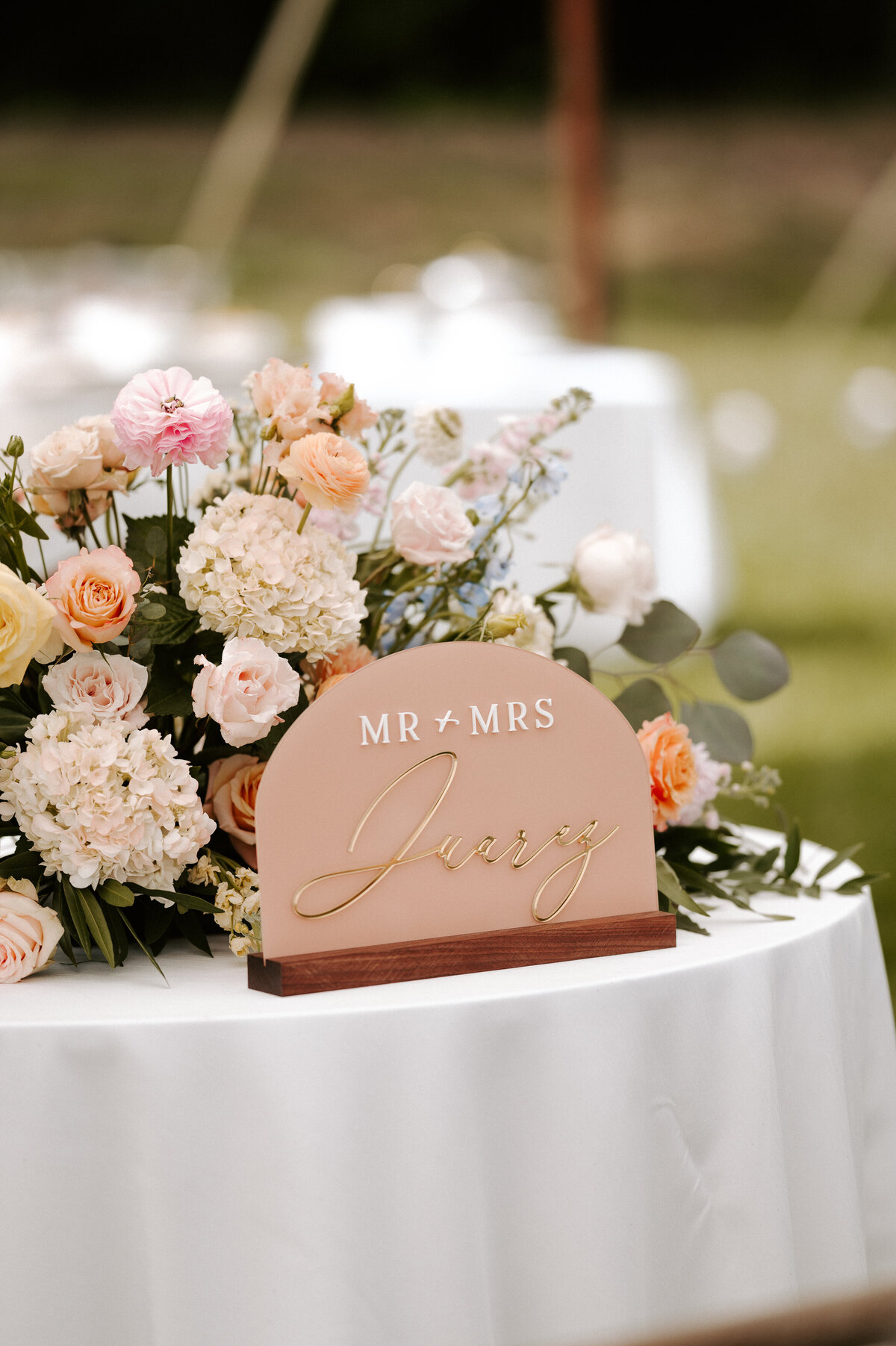 2024_PixelsandWood_Eden&JacobWedding-10
