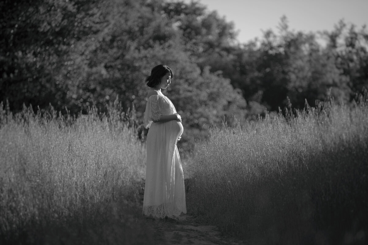 Timeless-Motherhood-Photography