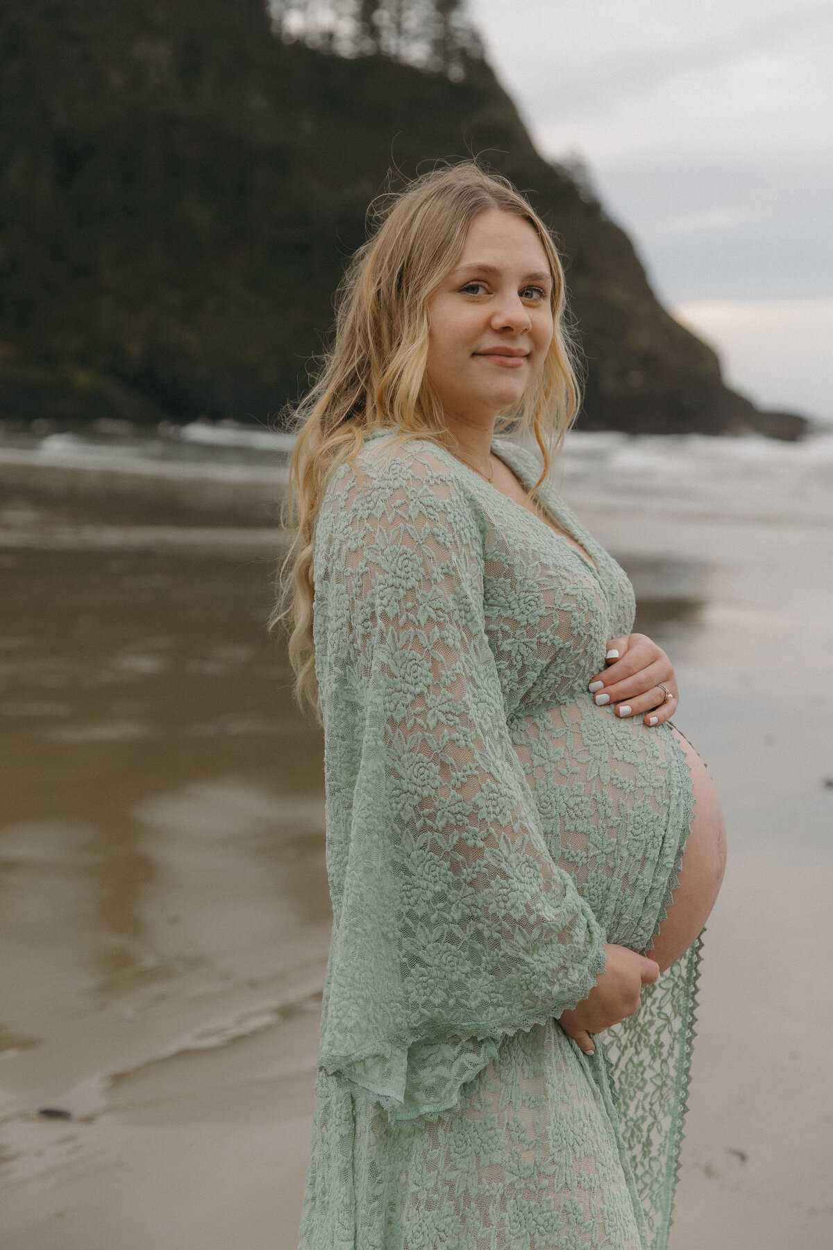 reneewalkerphotography_Oregon_Coast_maternity-91