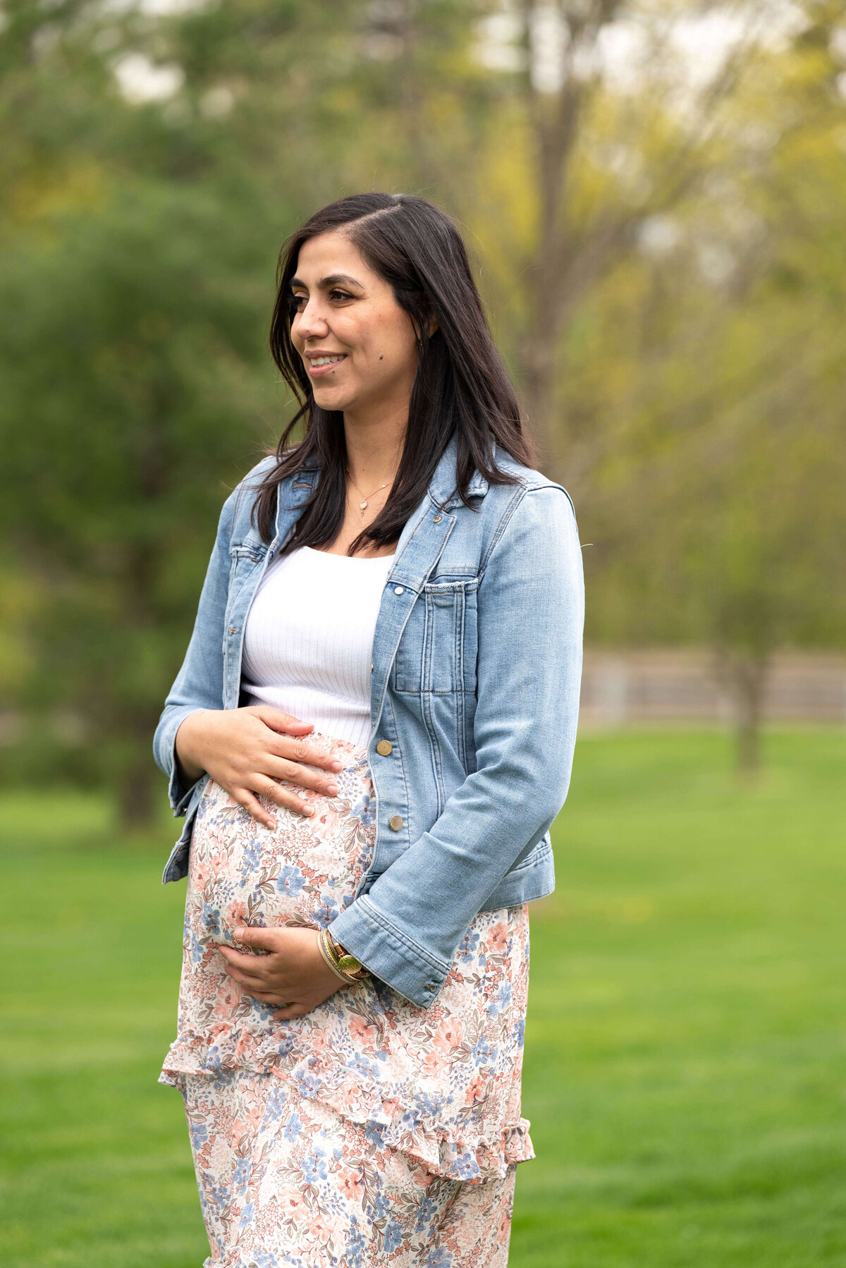 Quarton-Lake-Maternity-mother-featured