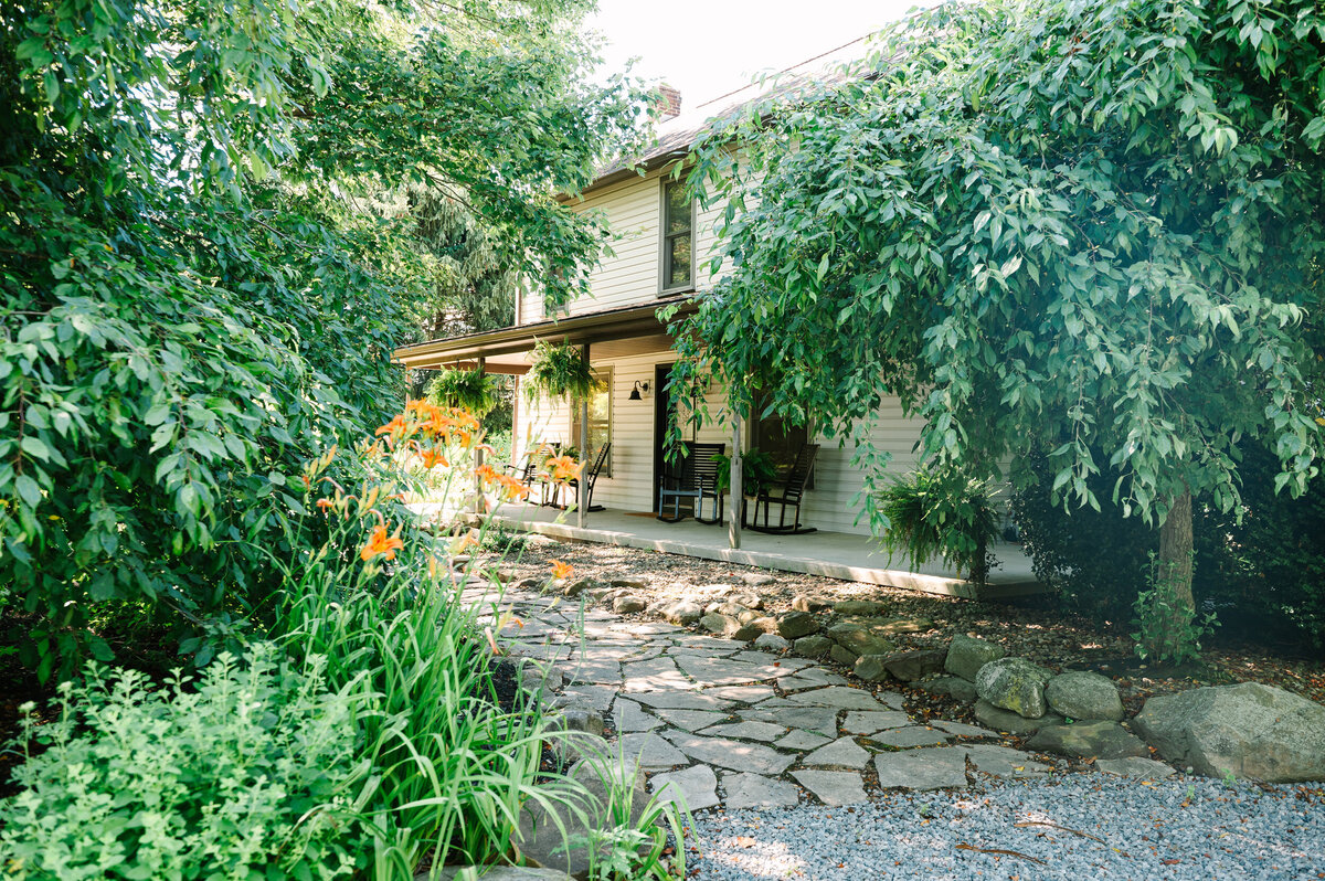 the modern farmhouse overnight accommodations at Willowbrook wedding venue